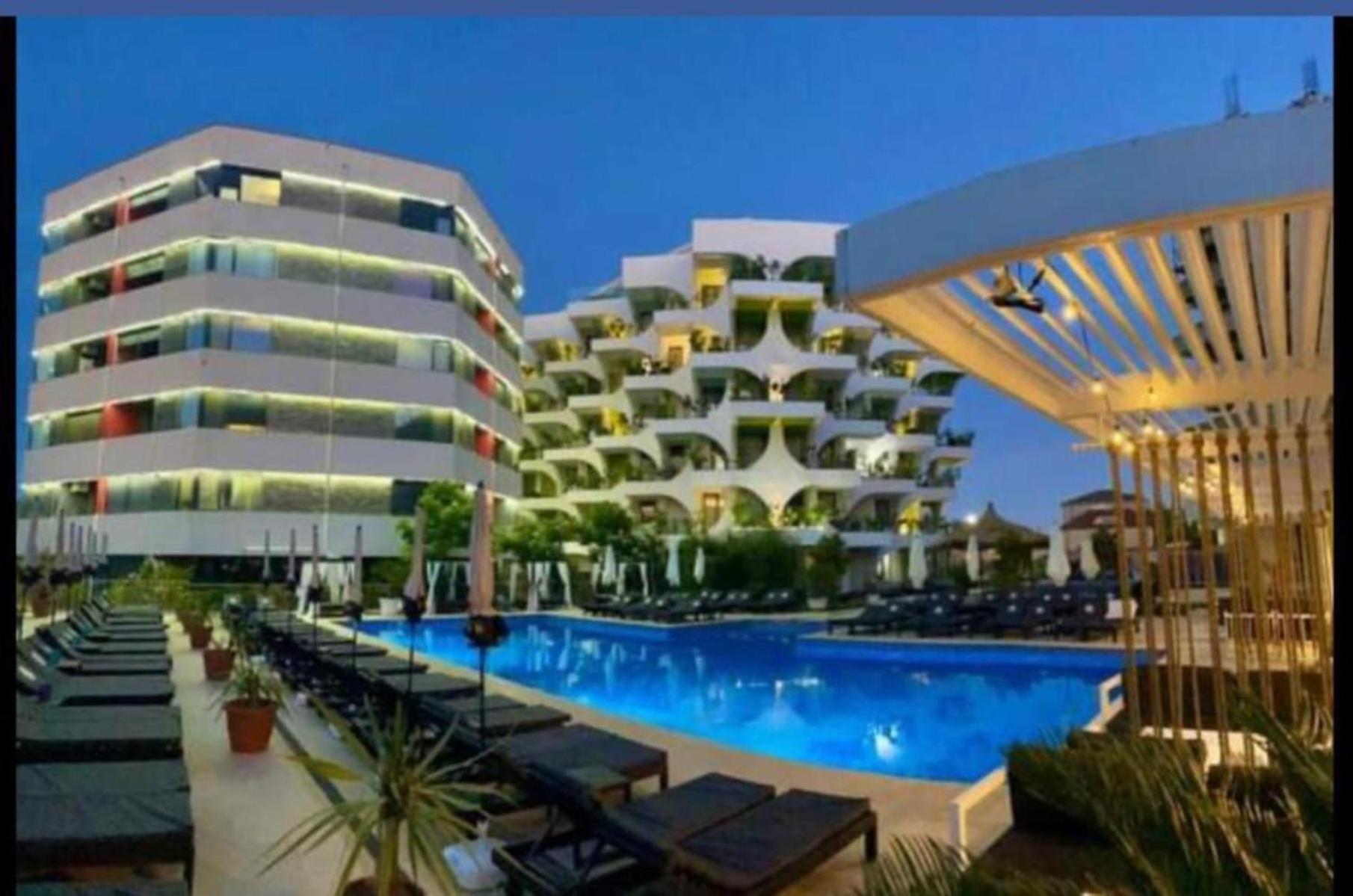 Thomas Luxury Apartment Navodari Luaran gambar